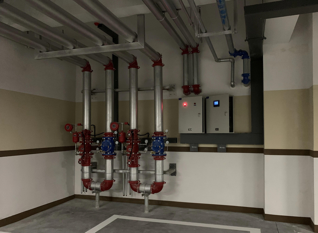 小區(qū)地下室水泵房自來(lái)水管道振動(dòng)是什么原因？怎么解決？