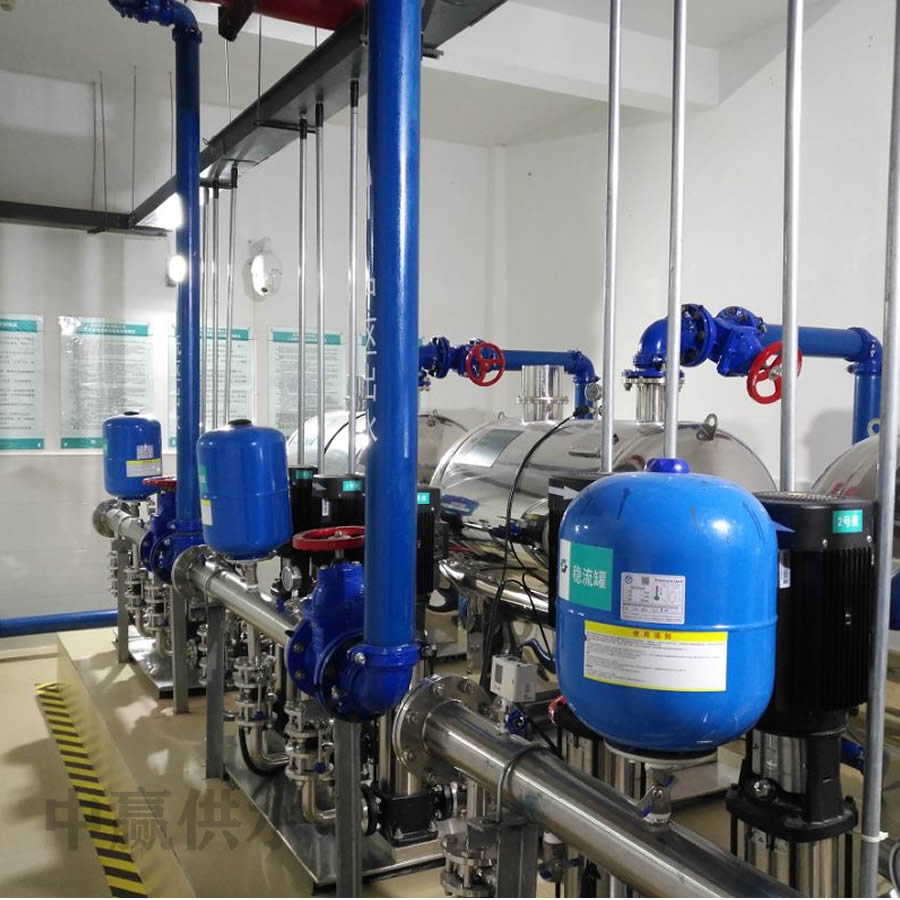 PLC變頻器恒壓供水系統(tǒng)通過(guò)無(wú)級(jí)調(diào)速和智能控制邏輯在功能上更佳